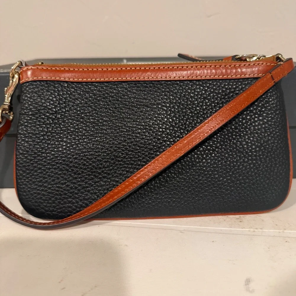 Dooney & Bourke Milly Wristlet Womens Small Black Brown Excellent Pebble Leather
